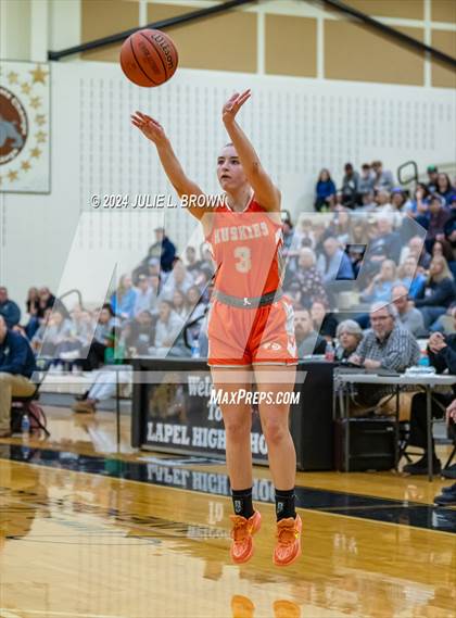 Thumbnail 1 in Hamilton Heights vs. Woodlan photogallery.