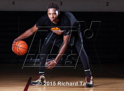Thumbnail 3 in St. Anthony (Preseason Early Contenders Photo Shoot) photogallery.
