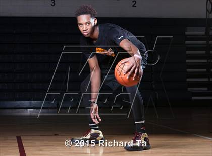 Thumbnail 1 in St. Anthony (Preseason Early Contenders Photo Shoot) photogallery.