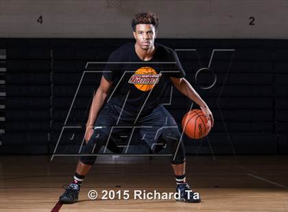 Thumbnail 3 in St. Anthony (Preseason Early Contenders Photo Shoot) photogallery.