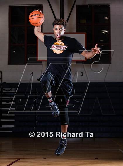 Thumbnail 2 in St. Anthony (Preseason Early Contenders Photo Shoot) photogallery.