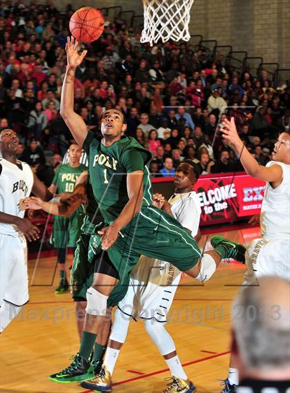 Thumbnail 1 in St. John Bosco @ Long Beach Poly (Nike Extravaganza) photogallery.