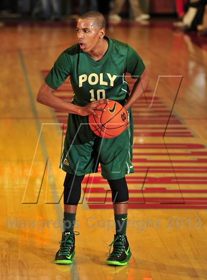 Thumbnail 1 in St. John Bosco @ Long Beach Poly (Nike Extravaganza) photogallery.