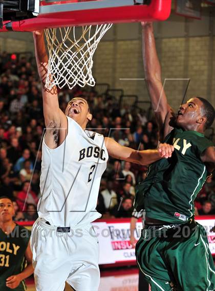 Thumbnail 3 in St. John Bosco @ Long Beach Poly (Nike Extravaganza) photogallery.