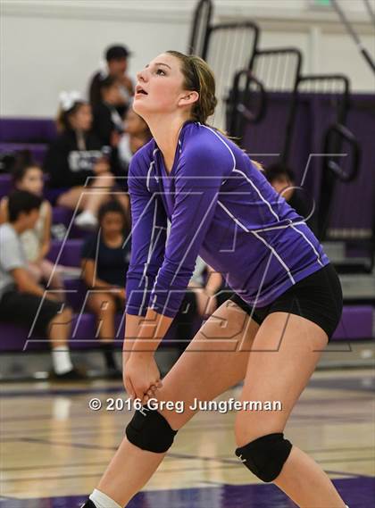 Thumbnail 1 in Casa Grande @ Petaluma photogallery.