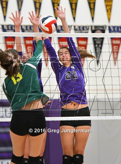 Thumbnail 1 in Casa Grande @ Petaluma photogallery.