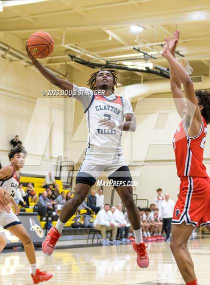 Thumbnail 1 in Lincoln vs. Clayton Valley Charter (NORCAL Ultimate Challenge) photogallery.