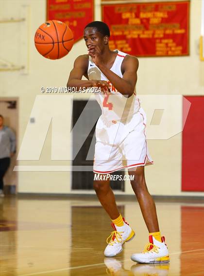 Thumbnail 2 in Valencia vs. Fairfax (Harvey Kitani Classic) photogallery.