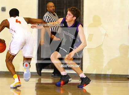 Thumbnail 1 in Valencia vs. Fairfax (Harvey Kitani Classic) photogallery.
