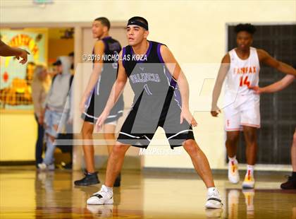 Thumbnail 2 in Valencia vs. Fairfax (Harvey Kitani Classic) photogallery.