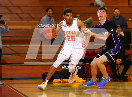 Thumbnail 2 in Valencia vs. Fairfax (Harvey Kitani Classic) photogallery.