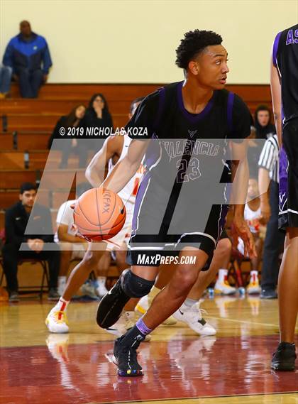 Thumbnail 2 in Valencia vs. Fairfax (Harvey Kitani Classic) photogallery.