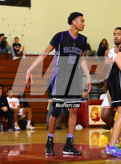 Thumbnail 3 in Valencia vs. Fairfax (Harvey Kitani Classic) photogallery.