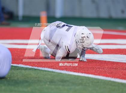 Thumbnail 3 in Lone Peak vs. Corner Canyon (UHSAA 6A Final) photogallery.