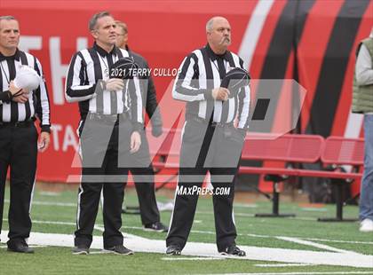 Thumbnail 2 in Lone Peak vs. Corner Canyon (UHSAA 6A Final) photogallery.