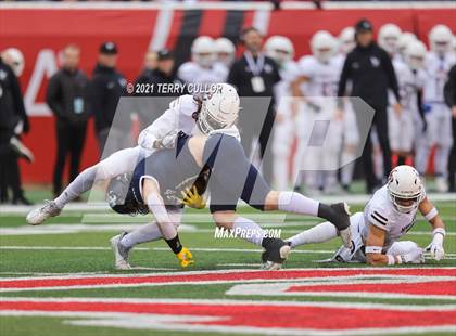 Thumbnail 1 in Lone Peak vs. Corner Canyon (UHSAA 6A Final) photogallery.
