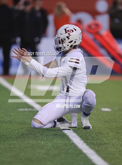 Thumbnail 1 in Lone Peak vs. Corner Canyon (UHSAA 6A Final) photogallery.