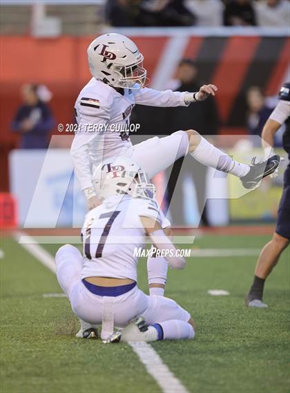 Thumbnail 2 in Lone Peak vs. Corner Canyon (UHSAA 6A Final) photogallery.