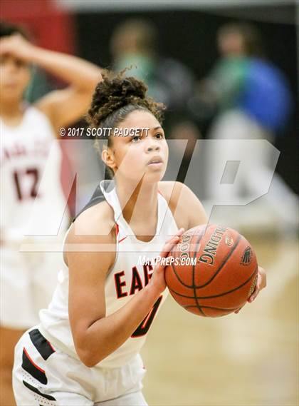 Thumbnail 1 in Yucca Valley vs. Valley View (Mustang Tip-Off Classic) photogallery.