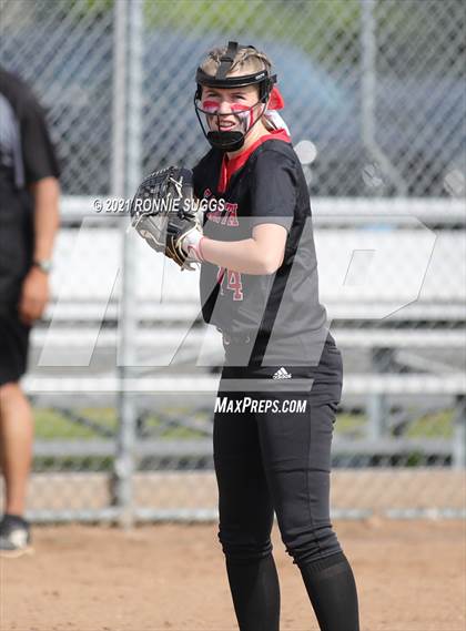 Thumbnail 2 in E.O. Smith @ Windsor (CIAC Class L First Round Tournament) photogallery.