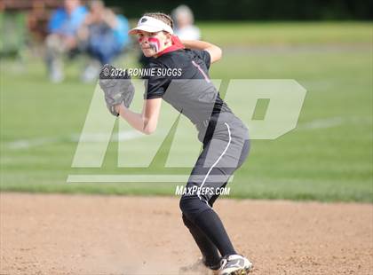 Thumbnail 3 in E.O. Smith @ Windsor (CIAC Class L First Round Tournament) photogallery.