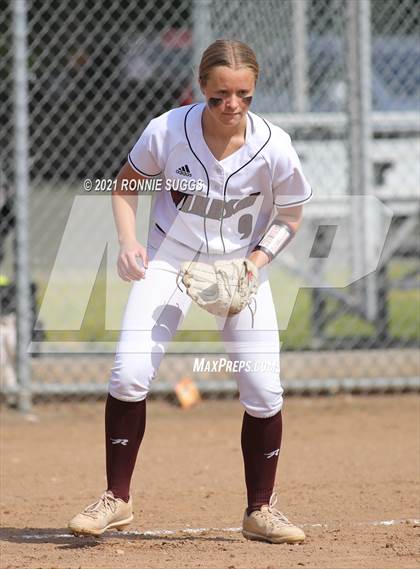 Thumbnail 3 in E.O. Smith @ Windsor (CIAC Class L First Round Tournament) photogallery.