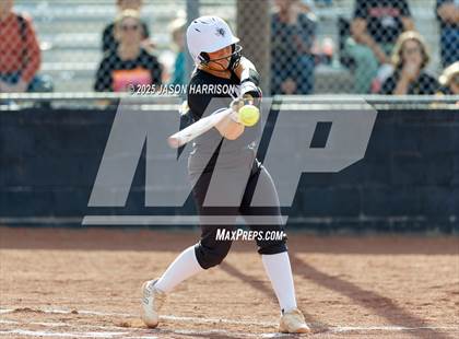 Thumbnail 1 in Lindsay @ Nocona photogallery.