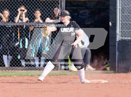 Thumbnail 1 in Lindsay @ Nocona photogallery.