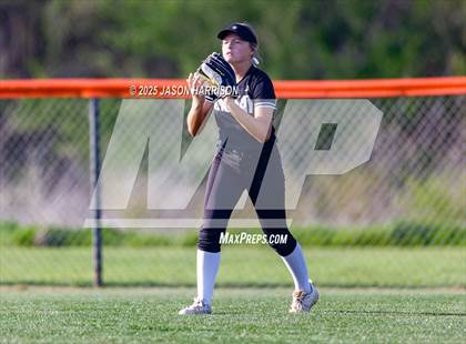 Thumbnail 3 in Lindsay @ Nocona photogallery.