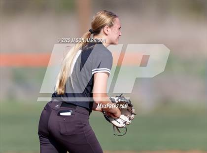 Thumbnail 1 in Lindsay @ Nocona photogallery.