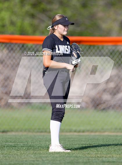 Thumbnail 2 in Lindsay @ Nocona photogallery.