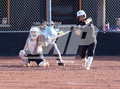 Thumbnail 3 in Lindsay @ Nocona photogallery.