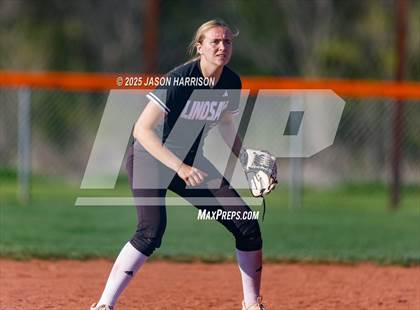 Thumbnail 2 in Lindsay @ Nocona photogallery.