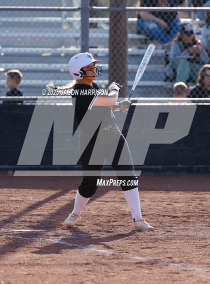 Thumbnail 2 in Lindsay @ Nocona photogallery.