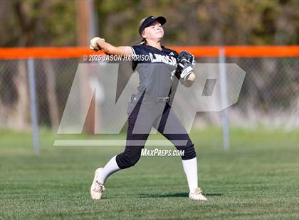 Thumbnail 1 in Lindsay @ Nocona photogallery.