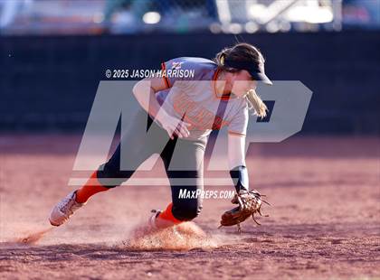 Thumbnail 3 in Lindsay @ Nocona photogallery.