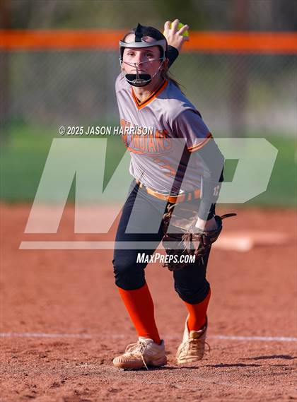 Thumbnail 1 in Lindsay @ Nocona photogallery.
