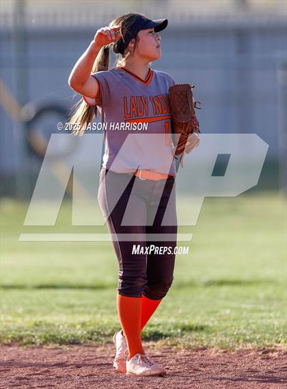 Thumbnail 1 in Lindsay @ Nocona photogallery.