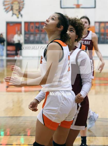 Thumbnail 3 in Grand Saline vs White Oak photogallery.