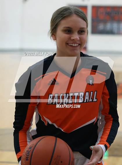 Thumbnail 3 in Grand Saline vs White Oak photogallery.