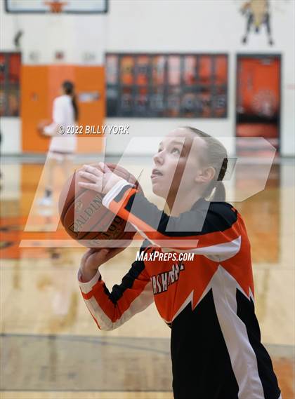 Thumbnail 2 in Grand Saline vs White Oak photogallery.