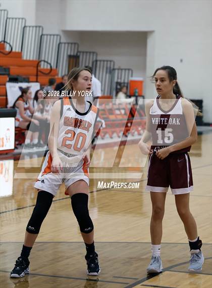 Thumbnail 2 in Grand Saline vs White Oak photogallery.