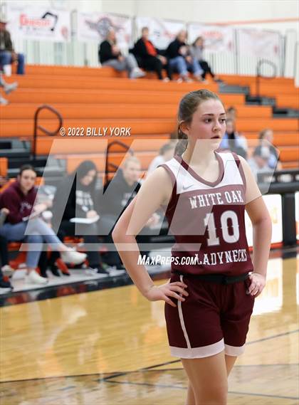 Thumbnail 1 in Grand Saline vs White Oak photogallery.