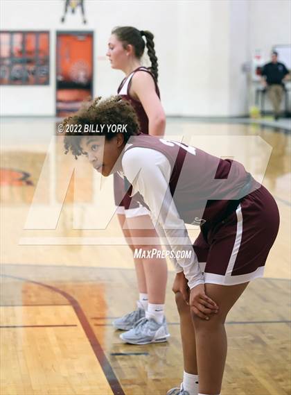 Thumbnail 1 in Grand Saline vs White Oak photogallery.