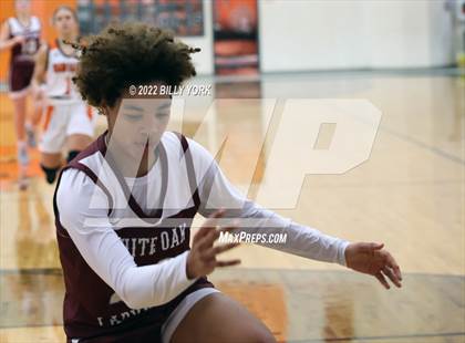Thumbnail 2 in Grand Saline vs White Oak photogallery.