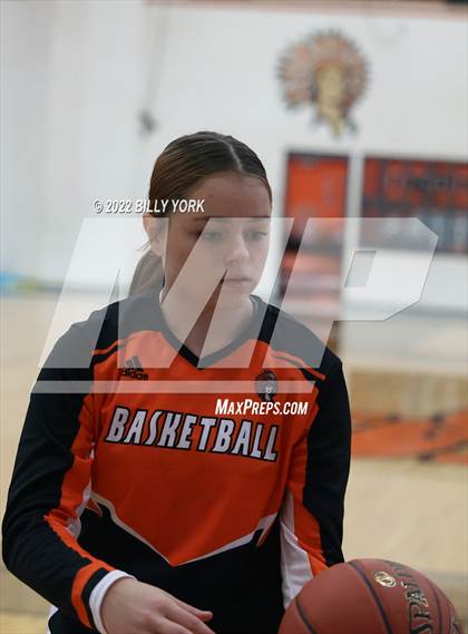 Thumbnail 1 in Grand Saline vs White Oak photogallery.
