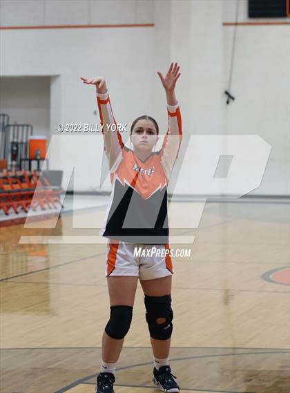 Thumbnail 1 in Grand Saline vs White Oak photogallery.