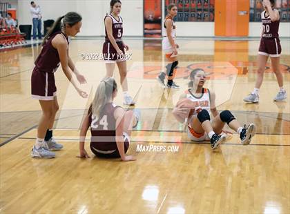 Thumbnail 1 in Grand Saline vs White Oak photogallery.