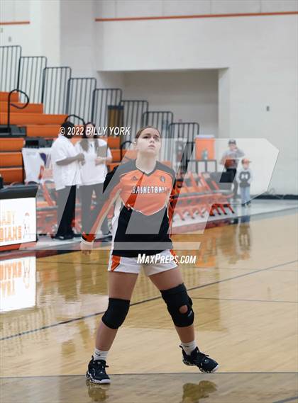 Thumbnail 2 in Grand Saline vs White Oak photogallery.