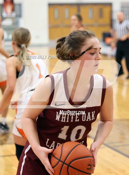Thumbnail 1 in Grand Saline vs White Oak photogallery.